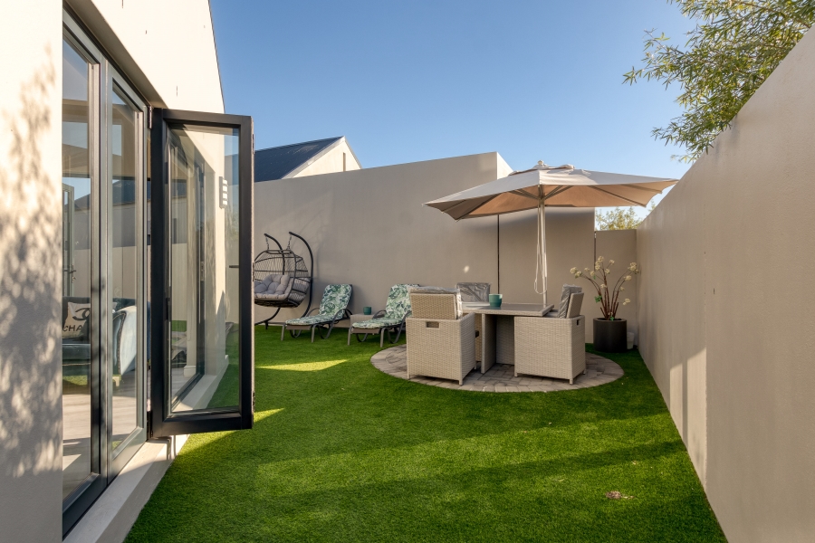 3 Bedroom Property for Sale in Aan de Wijnlanden Western Cape